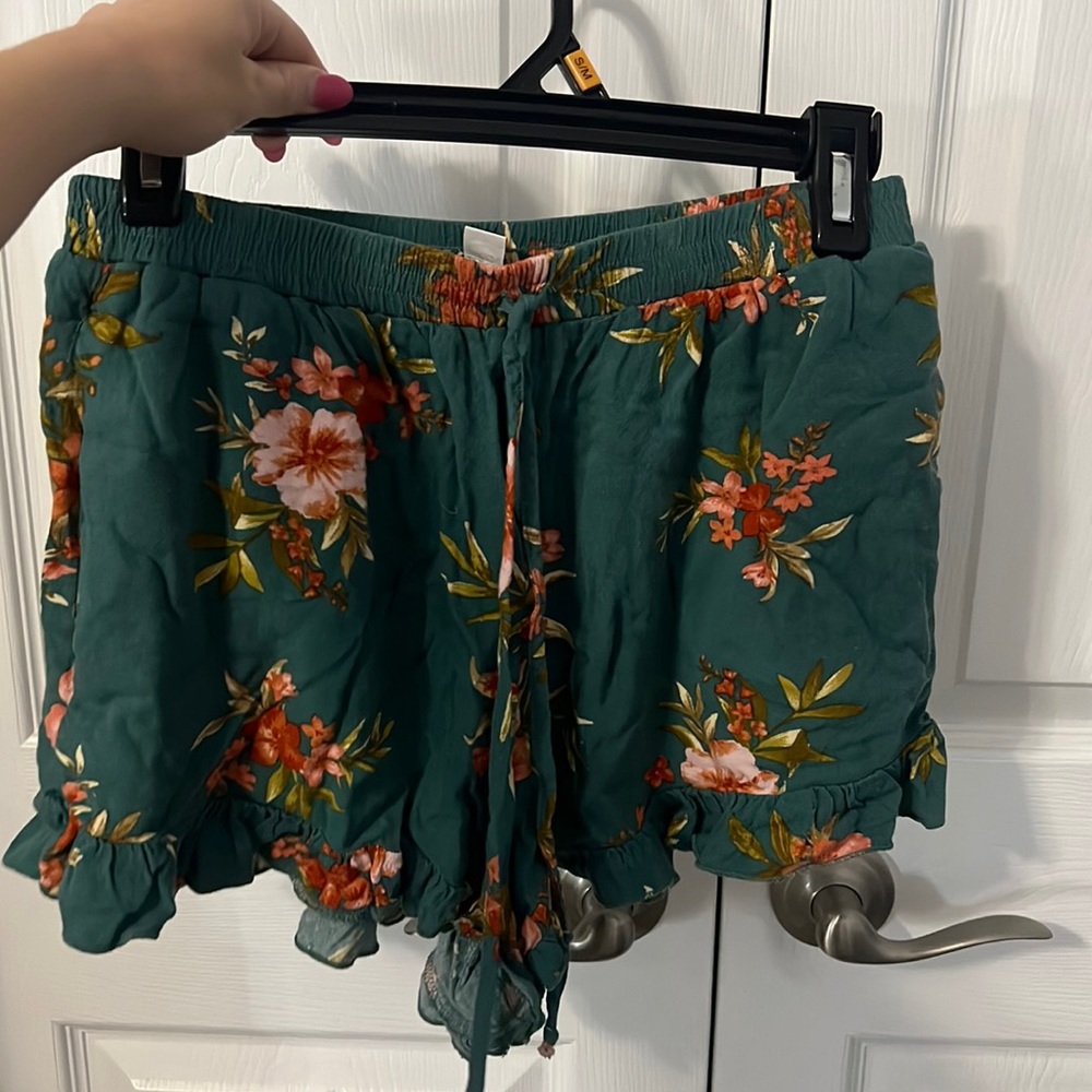 Super cute Hawaiian American eagle shorts